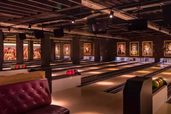 Queens Ice & Bowl
