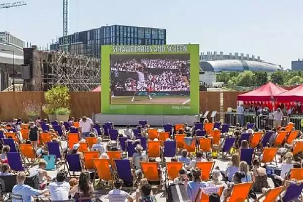 Strawberries & Screen at Kings Cross