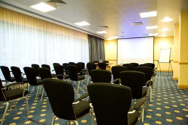 Conference venues in London: Hilton London Gatwick Airport