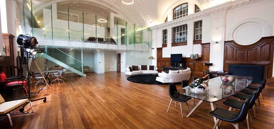De Montfort Suite