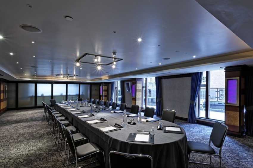Boardroom Style