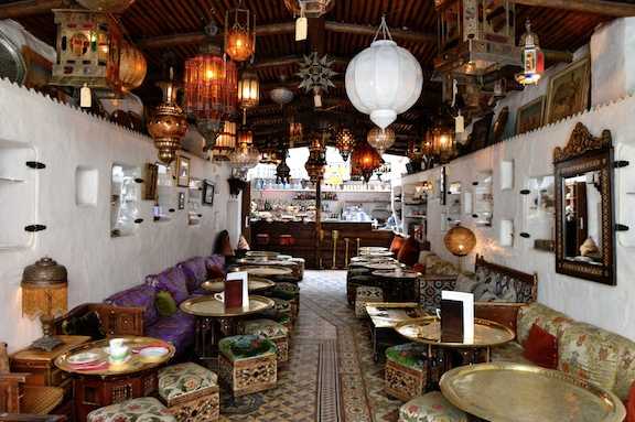 Momo Restaurant
