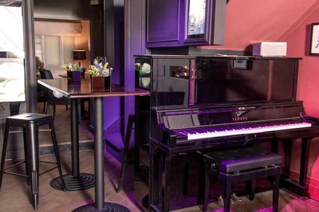 Party venues in London: The Piano Bar