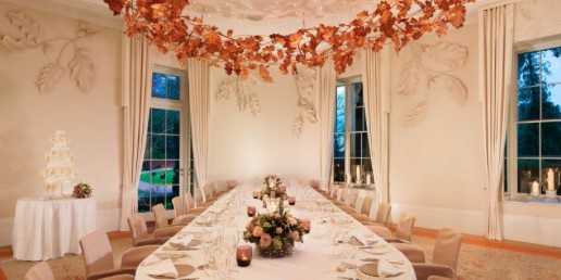 Oak Room 