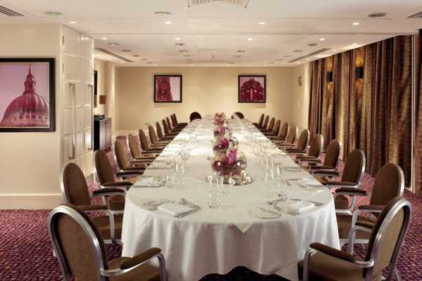 Crowne Plaza London Ealing