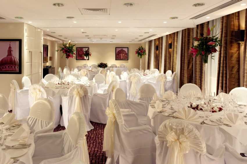 Conference venues in London: Crowne Plaza London Ealing