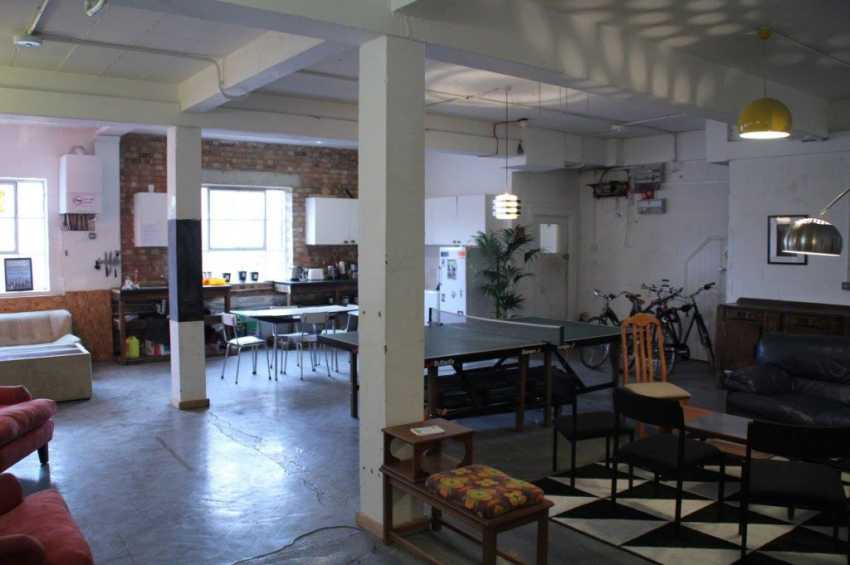 Salon