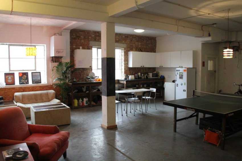 Salon