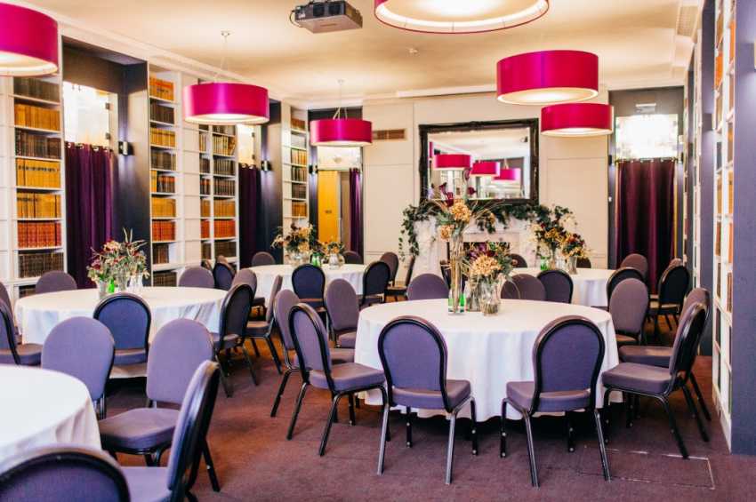 Conversation Room for dinner