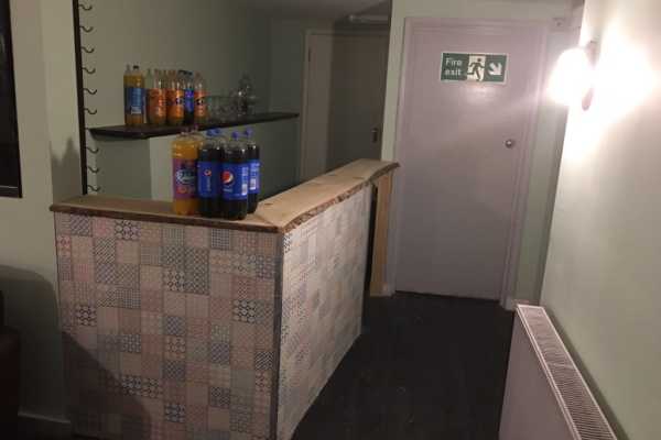 SUN TRAP BAR