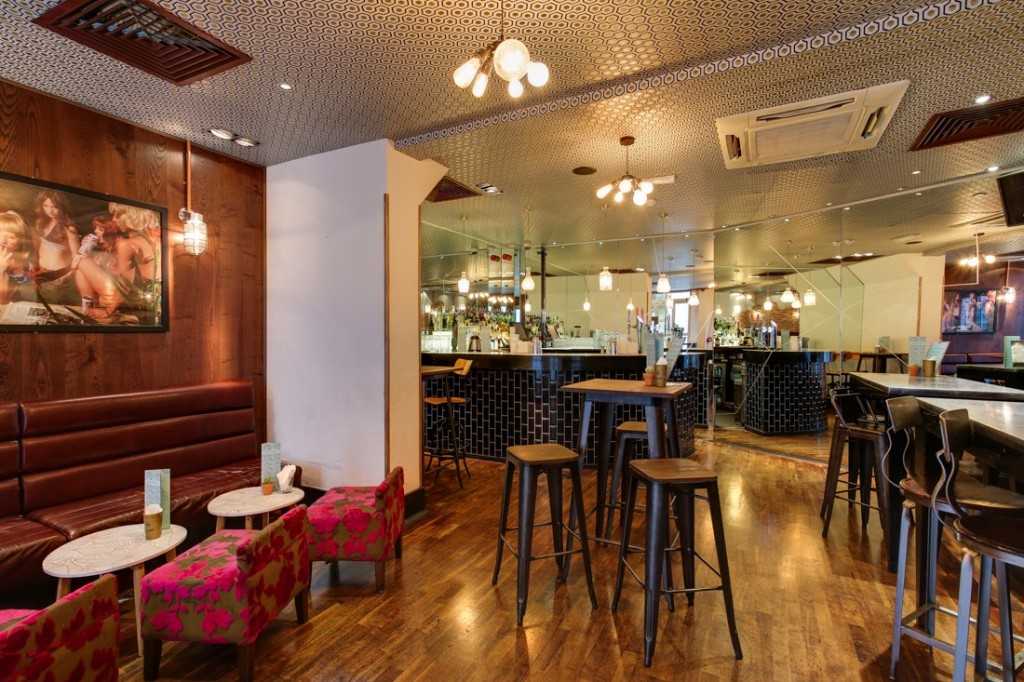 Patch cocktail bar