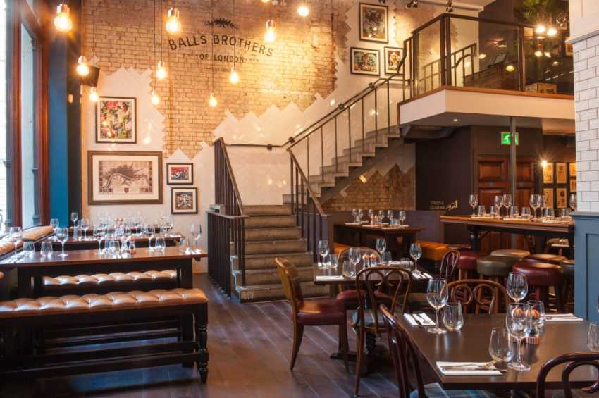 Party venues in London: Austin Friars - Balls Brothers