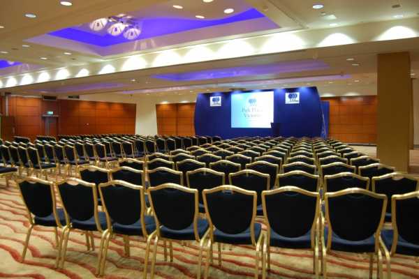 Park Plaza Victoria London