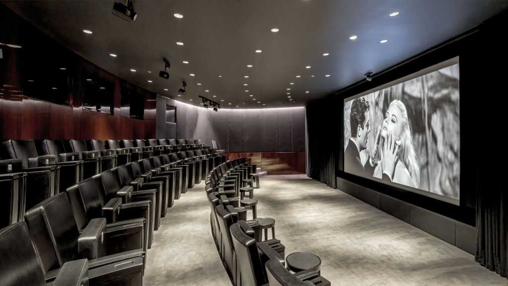 Cinema & Cinema Lounge
