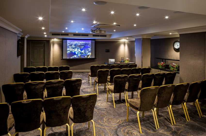Radisson Blu Edwardian, Kenilworth