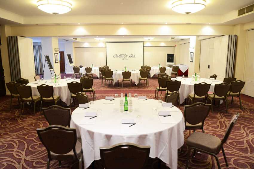 Conference venues in London: Oatlands Park Hotel