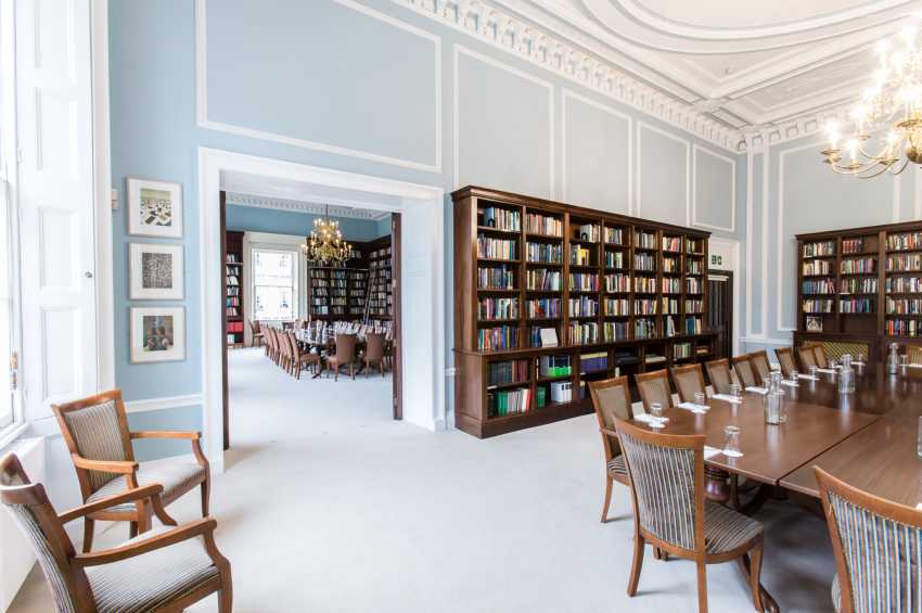 {10-11} Carlton House Terrace