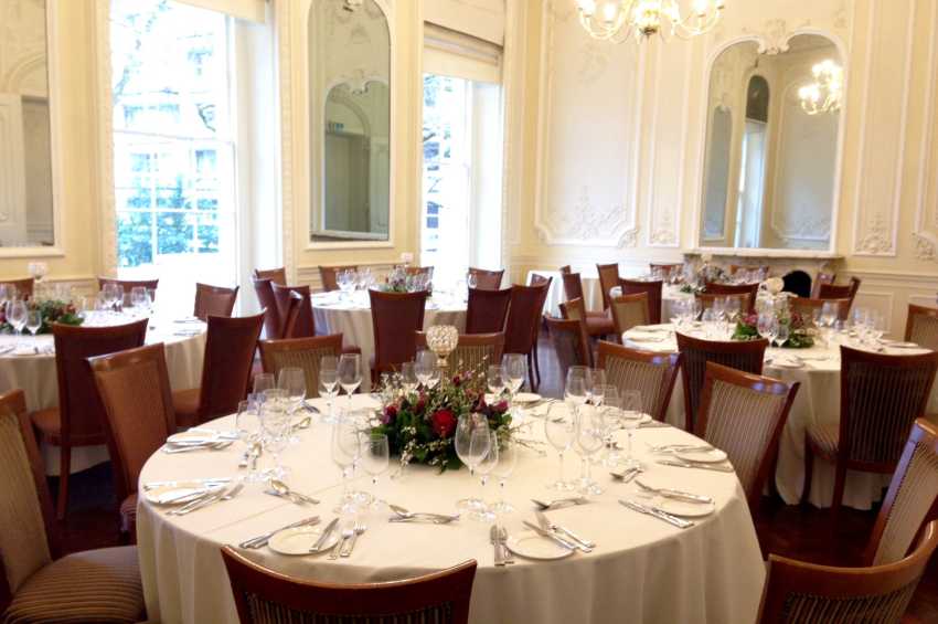 {10-11} Carlton House Terrace