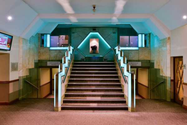 Strand Palace Hotel