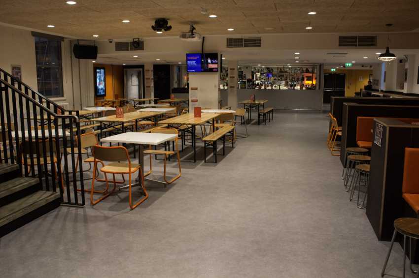 The Guy's Bar