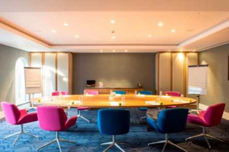 Conference venues in London: Crowne Plaza Gerrards Cross