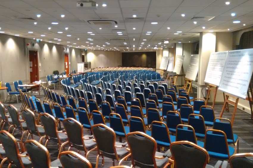 Conference venues in London: Holiday Inn Kensington Forum