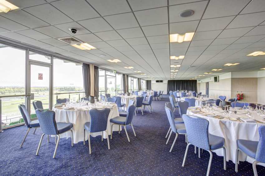 Sandown Park Racecourse