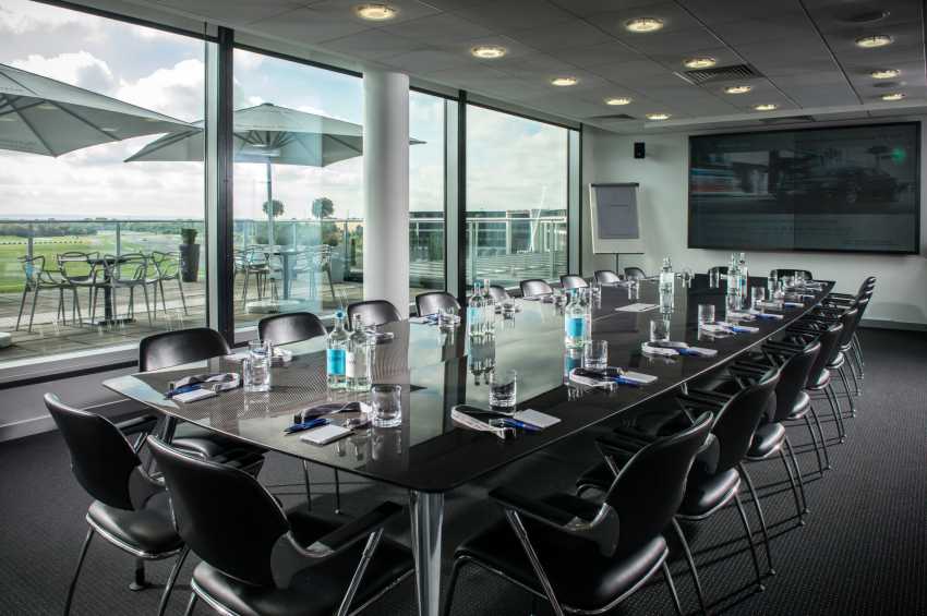 Mercedes-Benz World