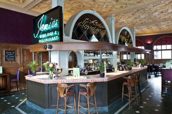 Jamies Ludgate Hill