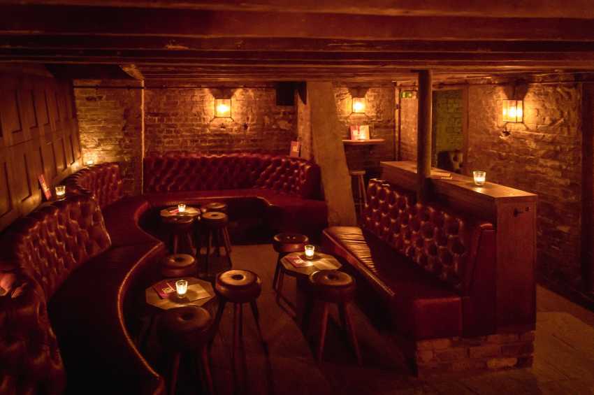 Party venues in London: TT Liquor