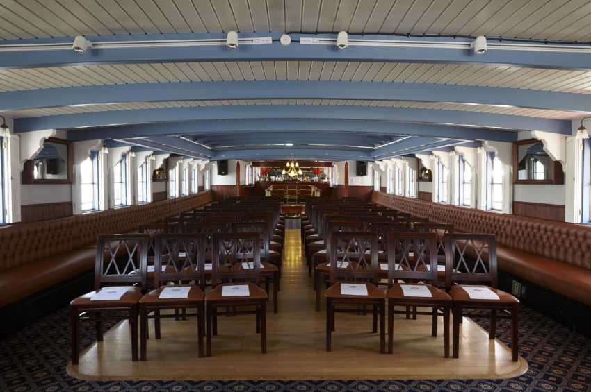 Elizabethan – Thames Luxury Charters