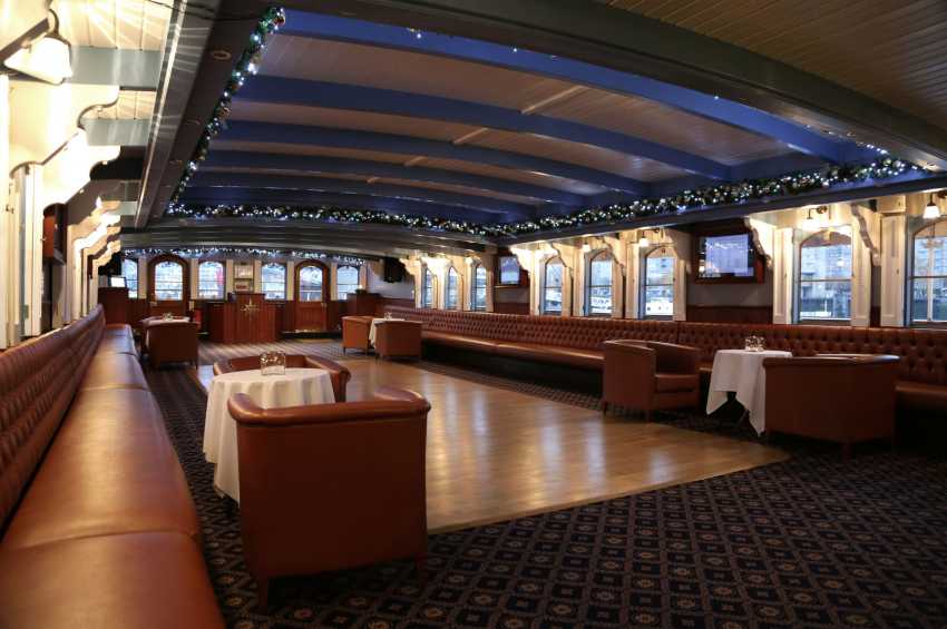 Elizabethan – Thames Luxury Charters