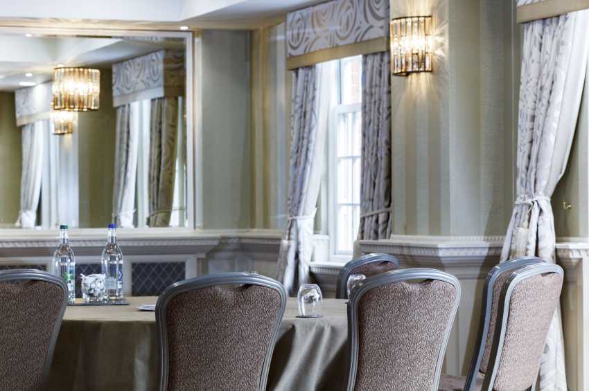 Conference venues in London: Brandshatch Place Hotel & Spa
