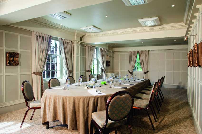 Conference venues in London: Brandshatch Place Hotel & Spa
