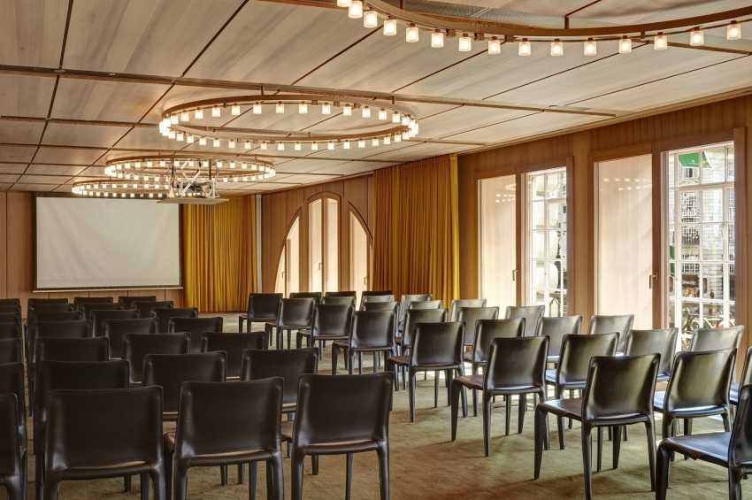 Christmas Party Venue in London : The Cafe Royal