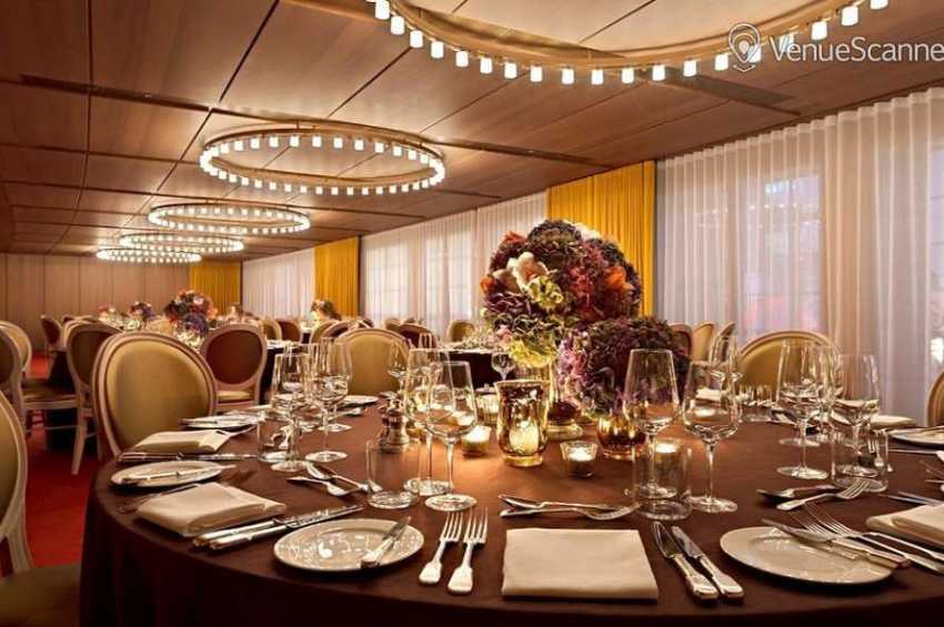 Christmas Party Venue in London : The Cafe Royal