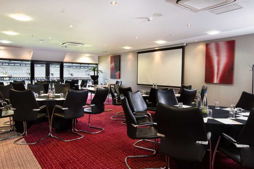 Stadium MK & Doubletree by Hilton MK