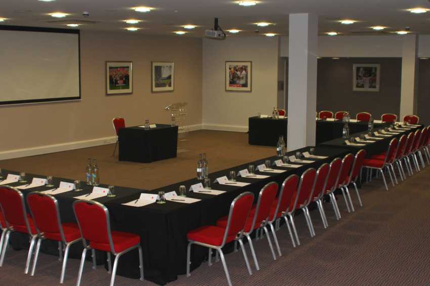 Stadium MK & Doubletree by Hilton MK