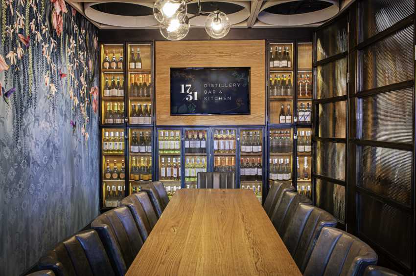 1751 Distillery, Bar & Restaurant 