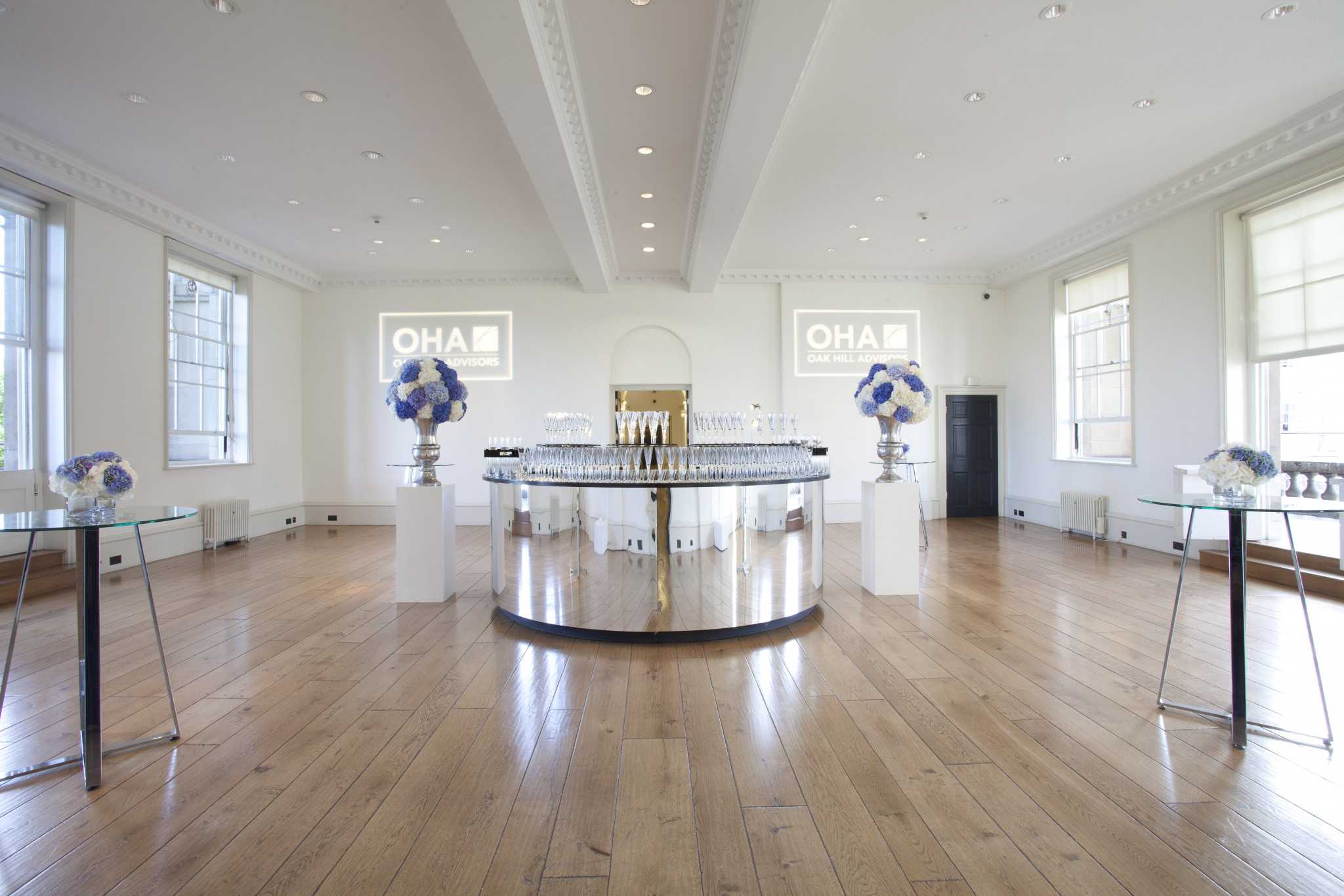 Portico Rooms