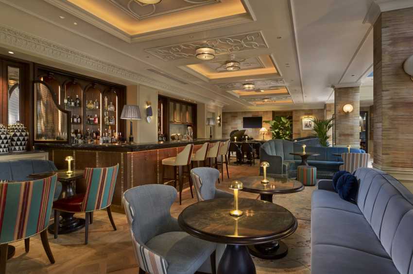 100 Queen's Gate Hotel London