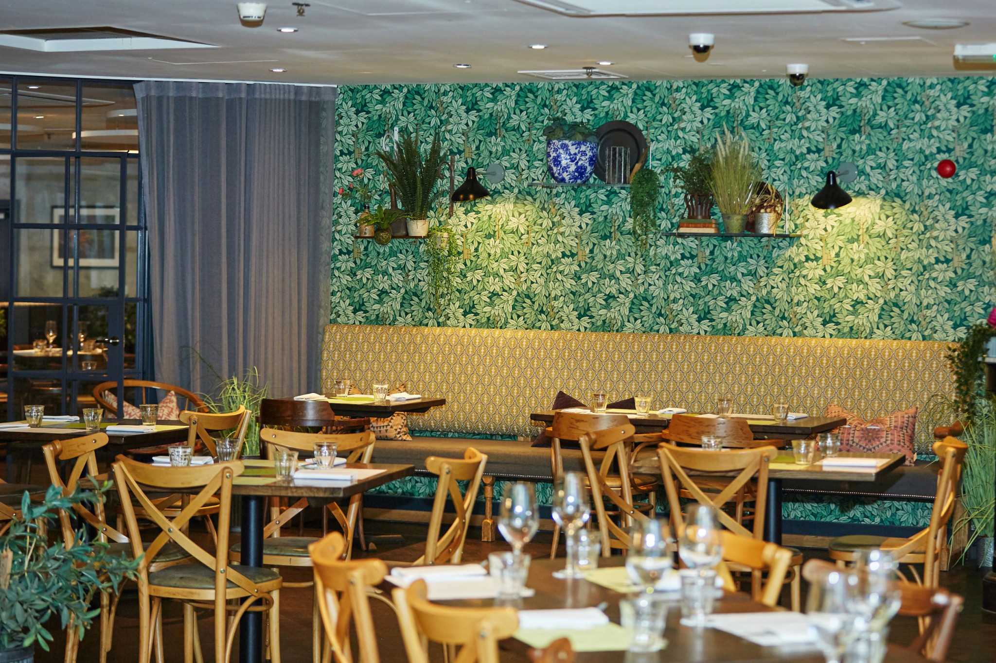 Medium private room