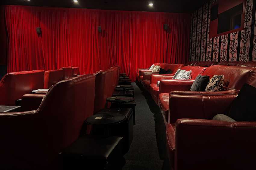 Genesis Cinema 