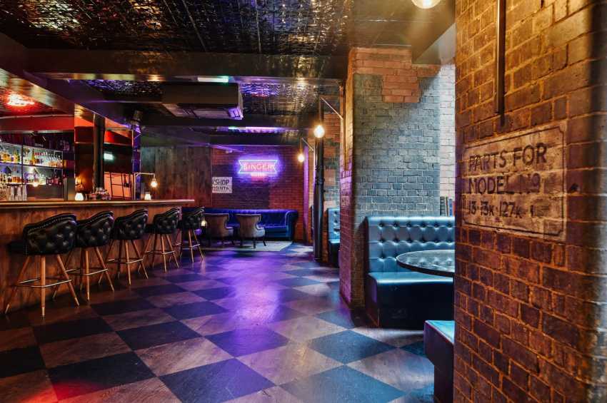 The Singer Tavern