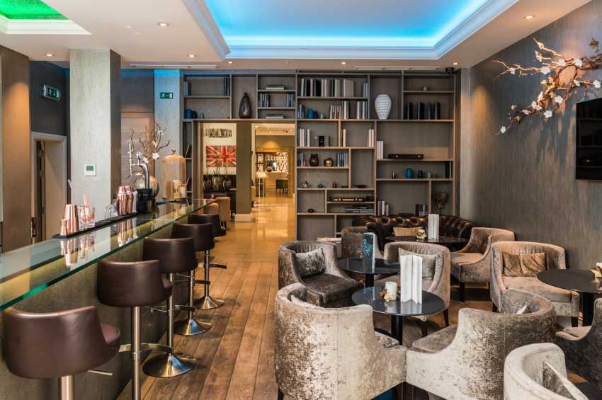Hotel Xenia Autograph Collection