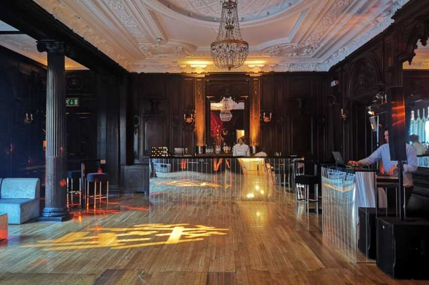 Dartmouth House