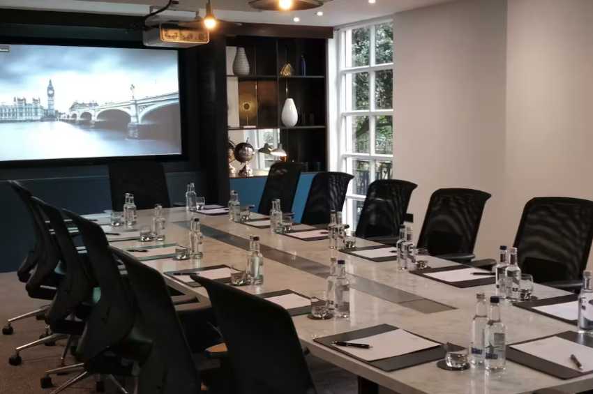 DoubleTree by Hilton London Kensington