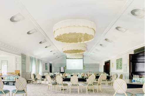 Balmoral Suite 