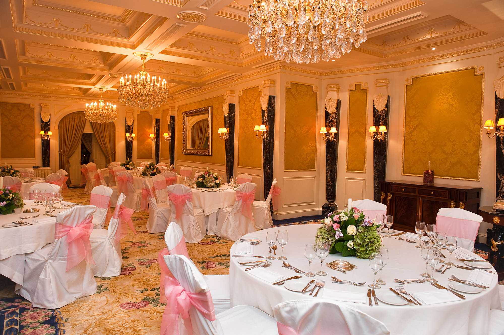 1880 Suite
