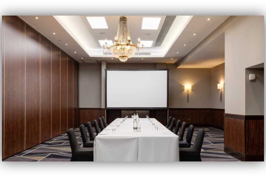 Imperial London Hotel